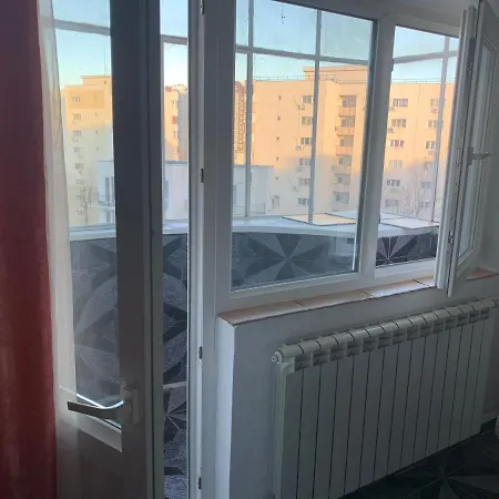 Lucky Mall Vitan Apartment