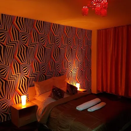 Lucky Mall Vitan Apartment