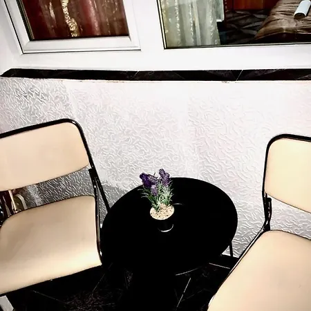 Lucky Mall Vitan Apartment *