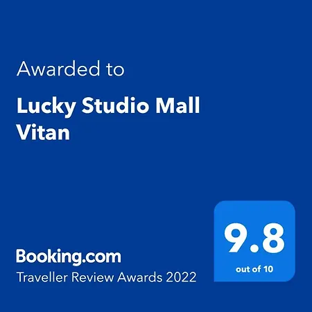 Apartment Lucky Mall Vitan