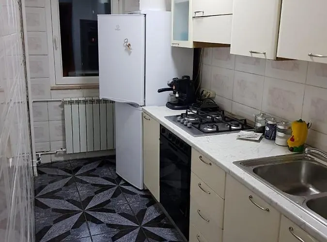 Lucky Mall Vitan Apartmán *